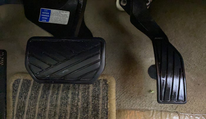 2019 Maruti Ciaz ALPHA  AT 1.5 SHVS PETROL, Petrol, Automatic, 50,804 km, Pedals