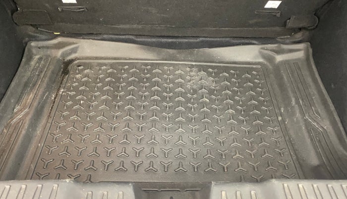 2021 Tata ALTROZ XZ PLUS DIESEL, Diesel, Manual, 49,990 km, Boot Inside