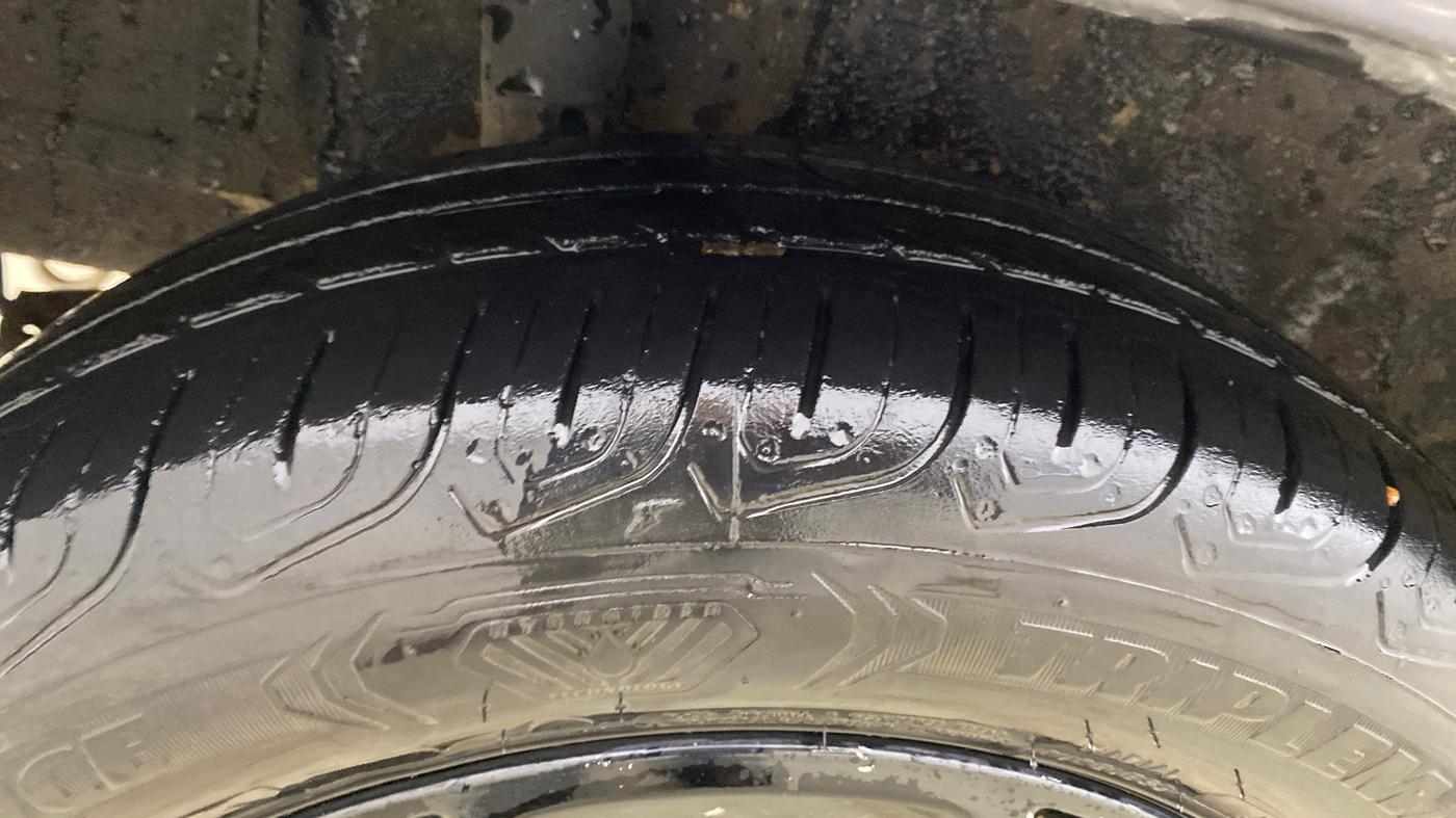 2018 Maruti IGNIS ZETA 1.2 AMT, Petrol, Automatic, 73,450 km, Right Rear Tyre Tread