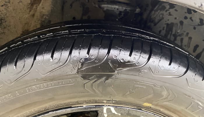 2018 Maruti IGNIS ZETA 1.2 AMT, Petrol, Automatic, 73,450 km, Right Front Tyre Tread