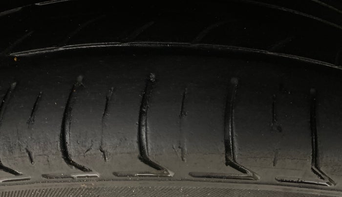 2021 Hyundai NEW I20 SPORTZ 1.5 MT, Diesel, Manual, 82,226 km, Right Rear Tyre Tread