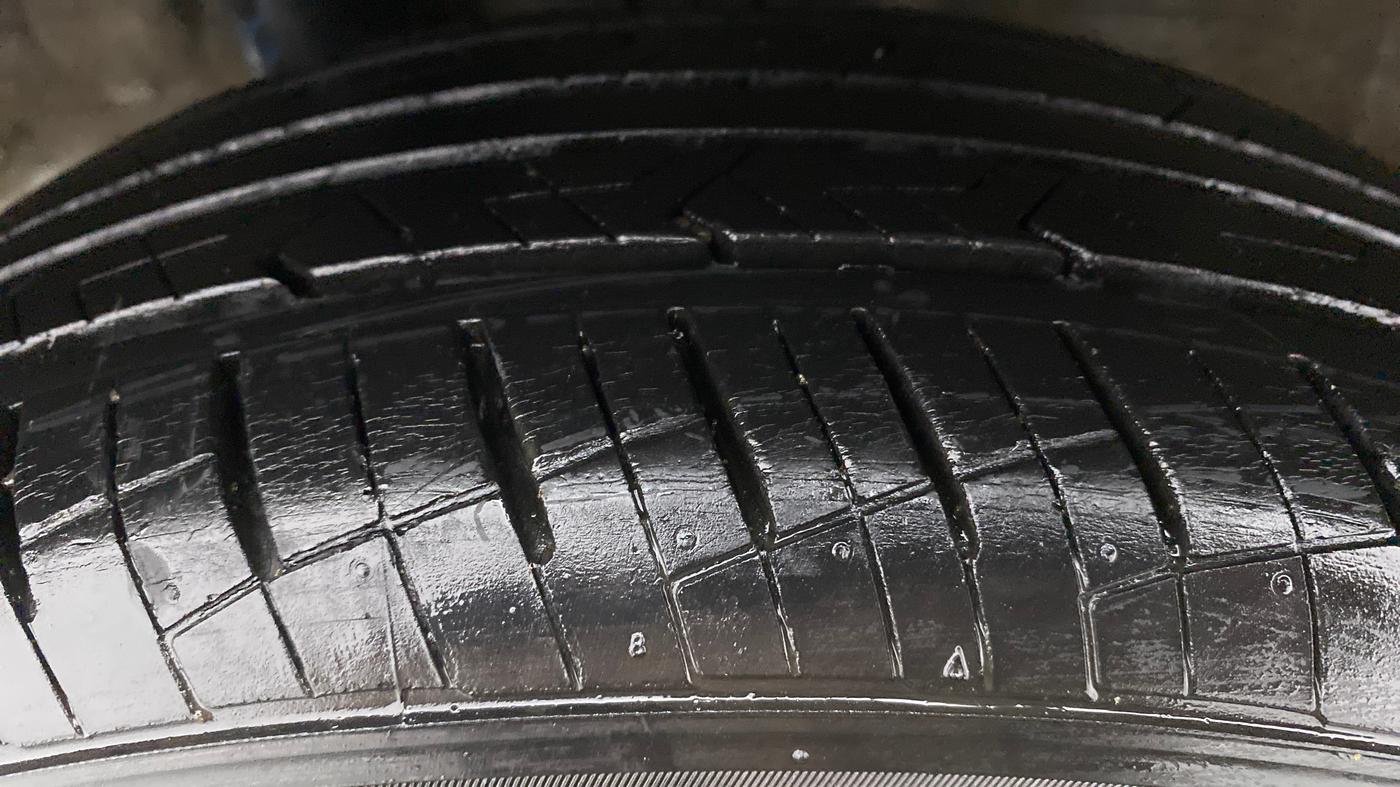 2019 Hyundai Verna 1.4 E PETROL, Petrol, Manual, 31,310 km, Right Rear Tyre Tread