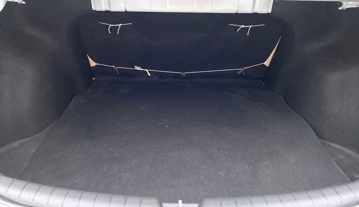 2019 Hyundai Verna 1.4 E PETROL, Petrol, Manual, 31,310 km, Boot Inside
