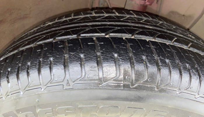 2017 Hyundai Elite i20 ASTA 1.2, Petrol, Manual, 45,843 km, Right Front Tyre Tread