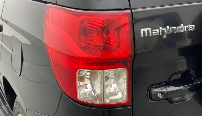 2018 Mahindra TUV 300 PLUS P8, Diesel, Manual, 83,004 km, Left tail light - Minor scratches