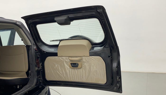 2018 Mahindra TUV 300 PLUS P8, Diesel, Manual, 83,004 km, Boot Door Open