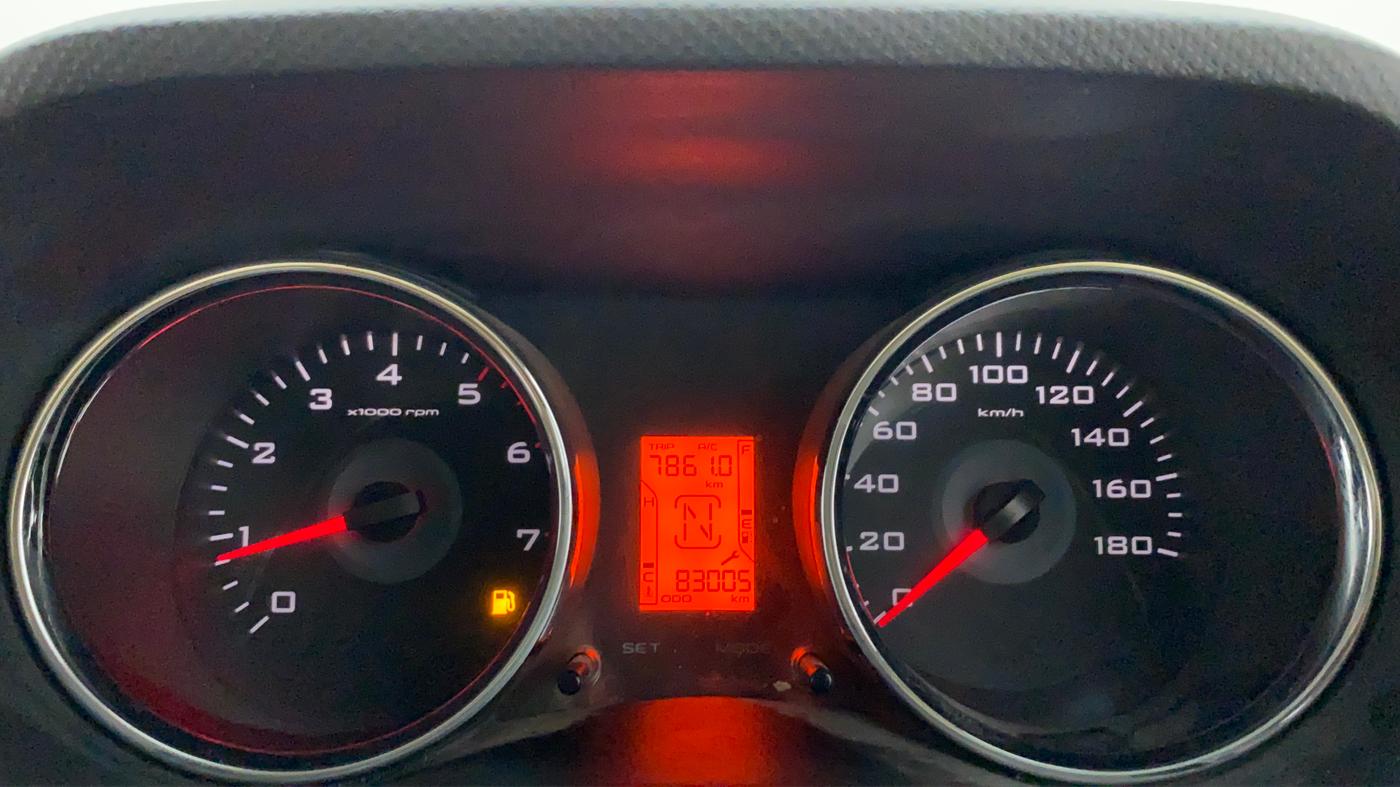 2018 Mahindra TUV 300 PLUS P8, Diesel, Manual, 83,004 km, Odometer Image