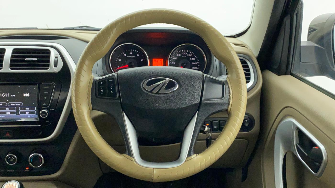 2018 Mahindra TUV 300 PLUS P8, Diesel, Manual, 83,004 km, Steering Wheel Close Up