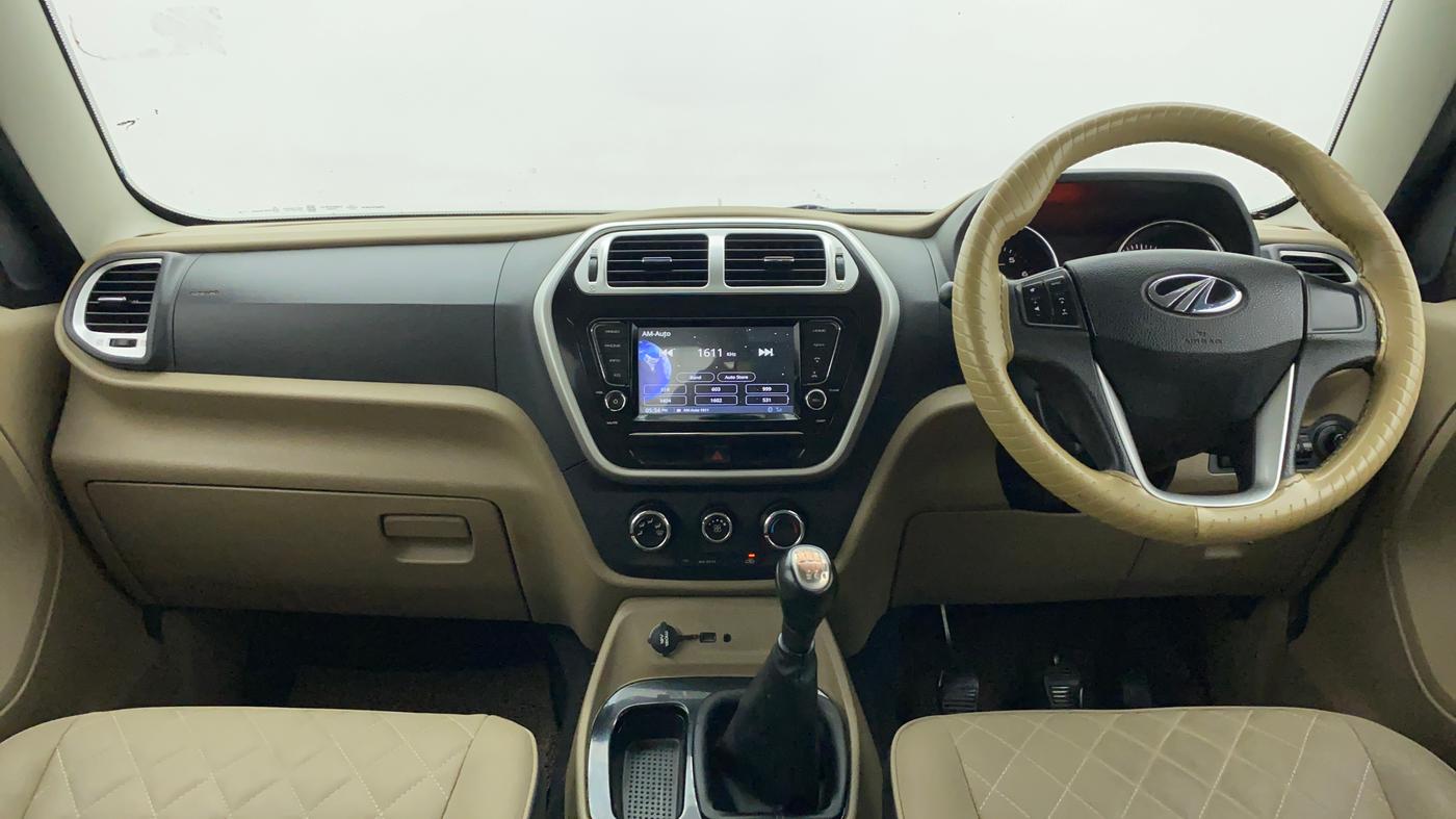2018 Mahindra TUV 300 PLUS P8, Diesel, Manual, 83,004 km, Dashboard