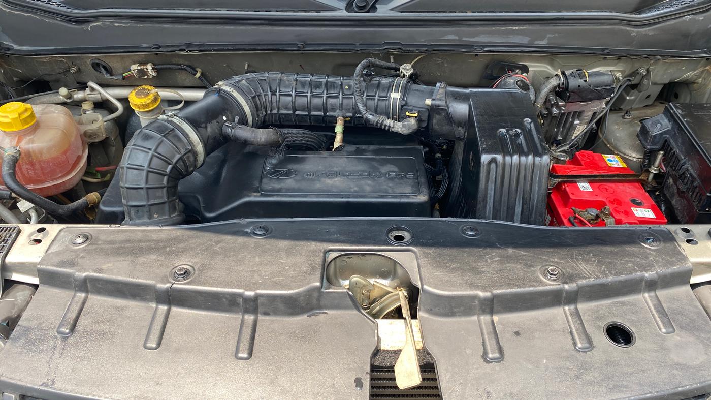 2018 Mahindra KUV 100 NXT K4+ D 6 STR, Diesel, Manual, 75,004 km, Engine View