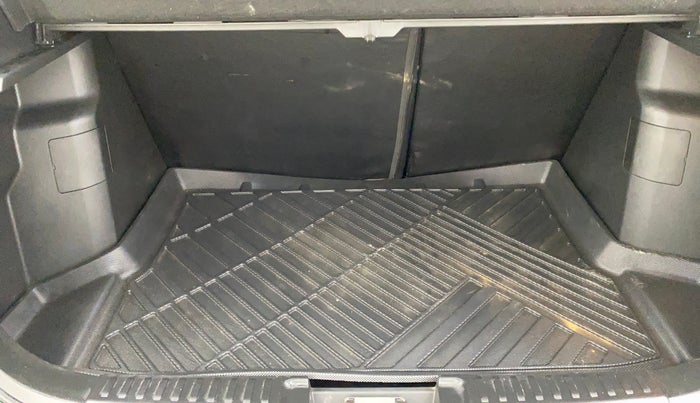 2021 Toyota URBAN CRUISER PREMIUM GRADE MT, Petrol, Manual, 81,951 km, Boot Inside