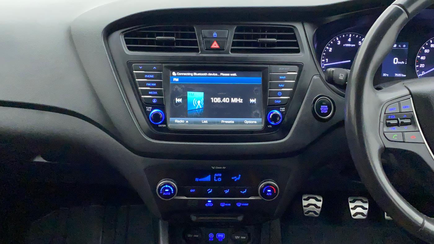 2016 Hyundai i20 Active 1.2 SX, Petrol, Manual, 75,351 km, Air Conditioner