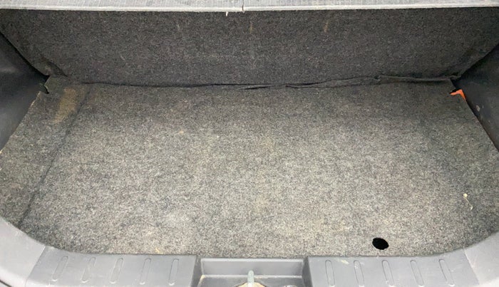 2017 Maruti Alto K10 VXI OPT, Petrol, Manual, 20,229 km, Boot Inside