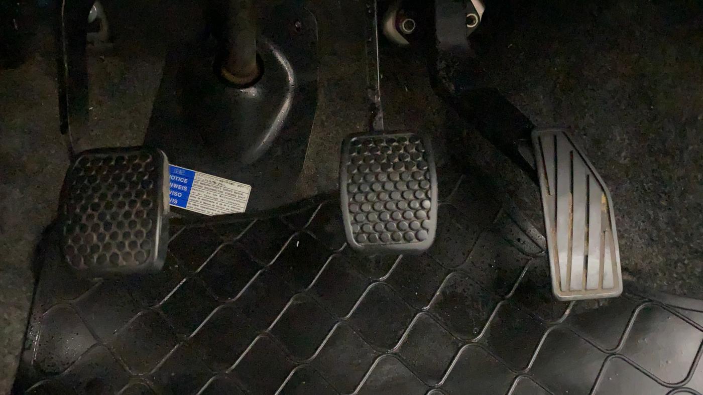 2017 Maruti Alto K10 VXI OPT, Petrol, Manual, 20,229 km, Pedals