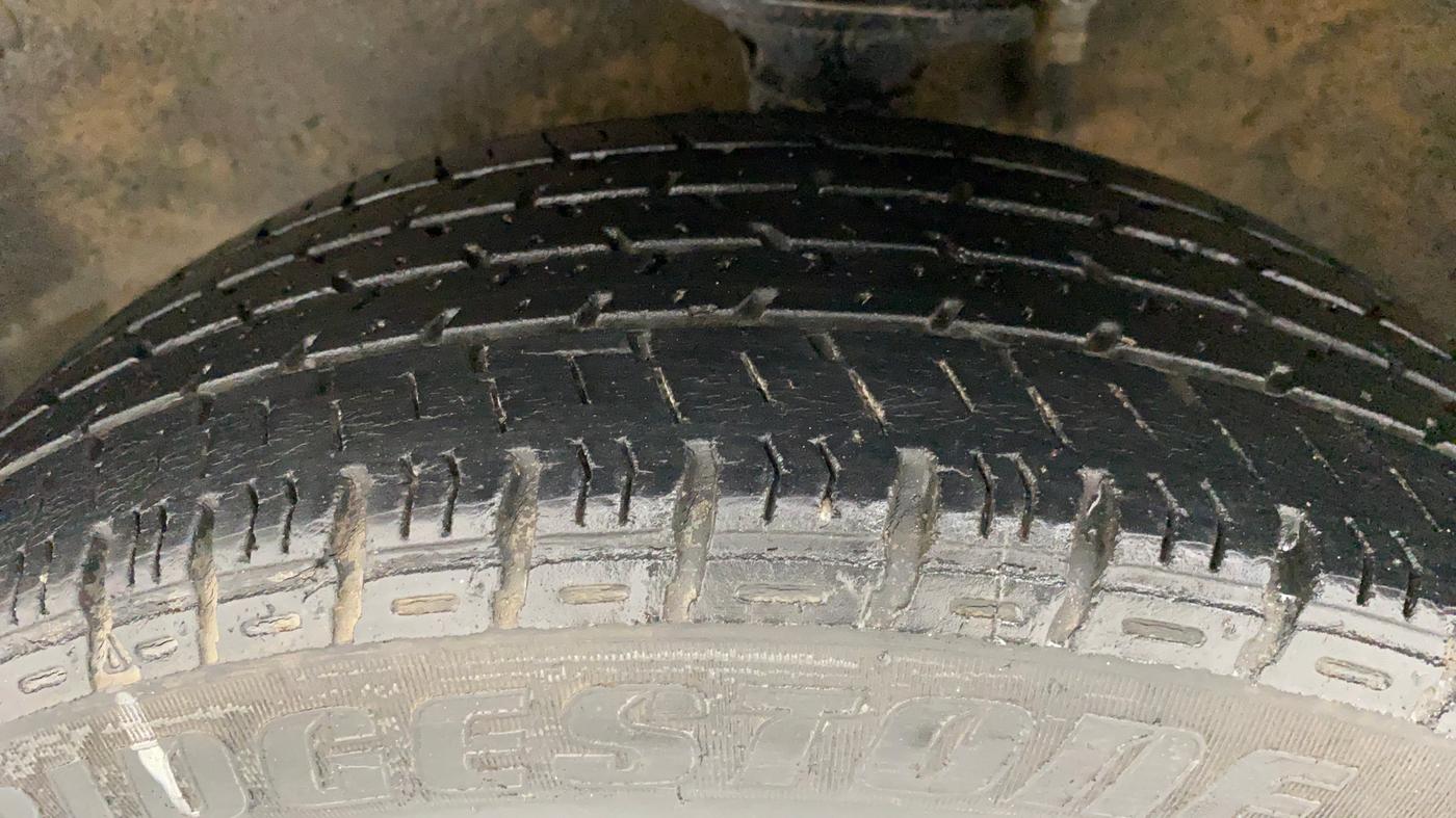 2017 Maruti Alto K10 VXI OPT, Petrol, Manual, 20,229 km, Left Front Tyre Tread