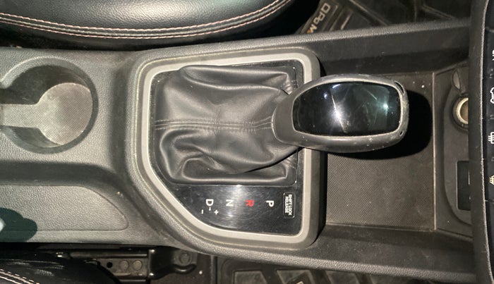 2017 Hyundai Creta SX PLUS AT 1.6 PETROL, Petrol, Automatic, 76,258 km, Gear Lever