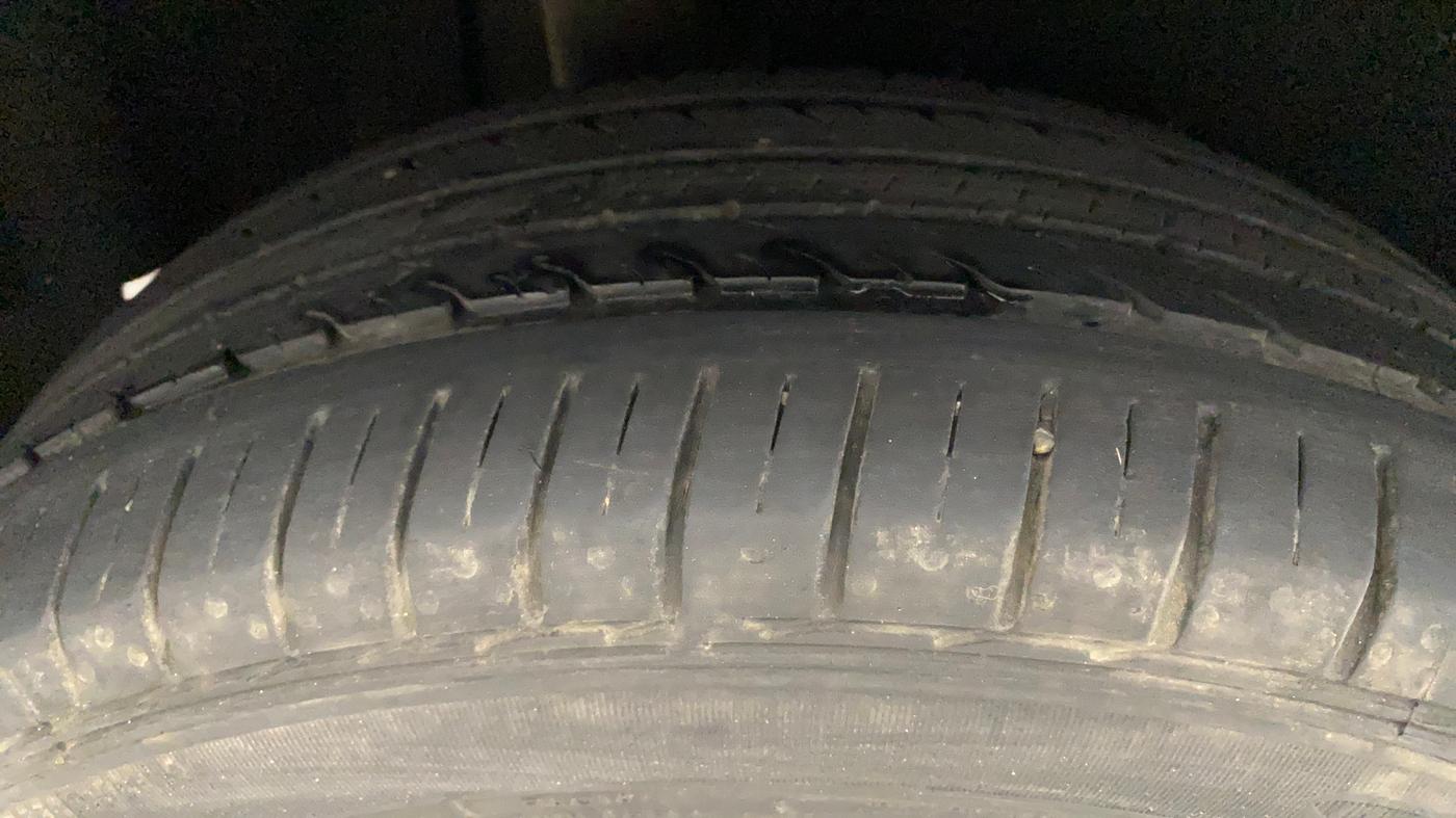2020 Maruti Baleno ZETA CVT PETROL 1.2, Petrol, Automatic, 70,999 km, Right Rear Tyre Tread