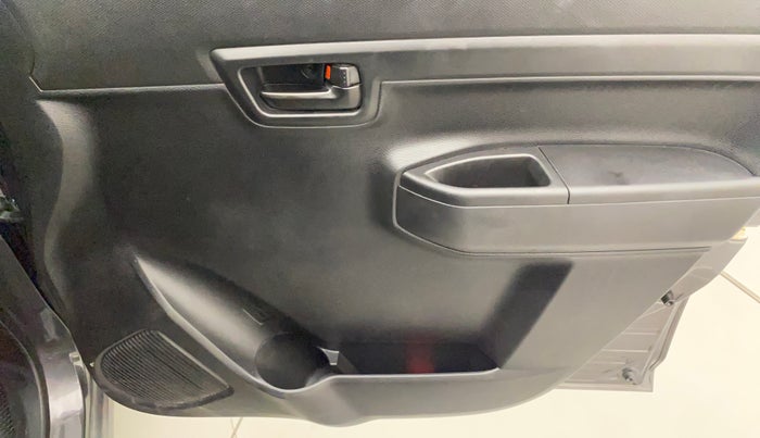2020 Maruti S PRESSO VXI+, Petrol, Manual, 23,542 km, Driver Side Door Panels Control
