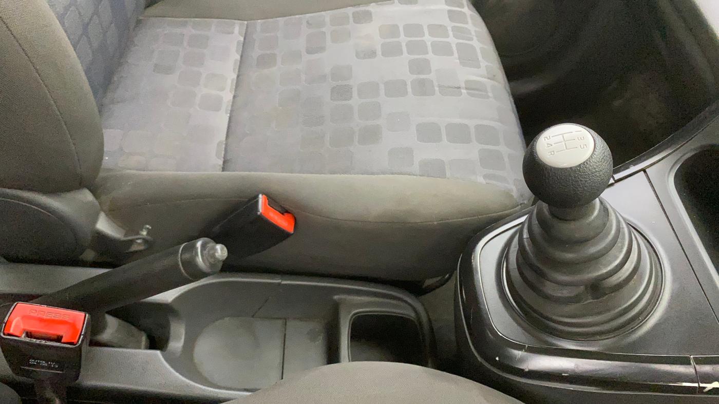 2013 Maruti Ritz LXI, Petrol, Manual, 99,195 km, Gear Lever