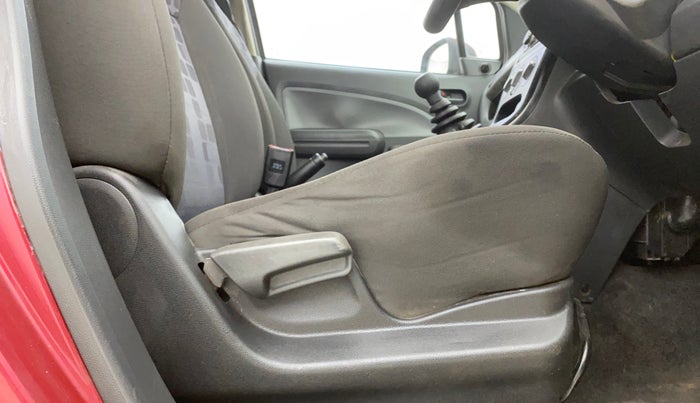 2013 Maruti Ritz LXI, Petrol, Manual, 99,195 km, Driver Side Adjustment Panel