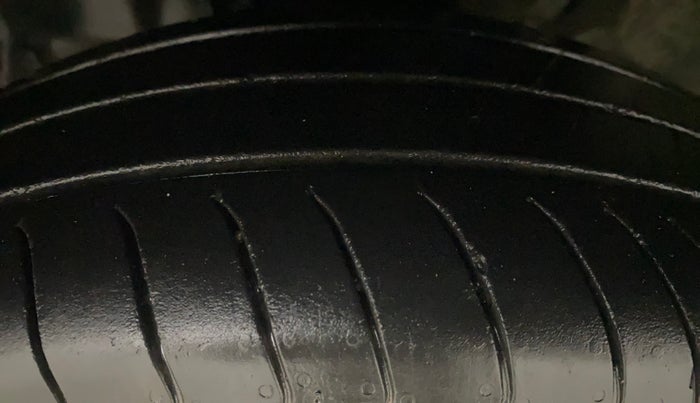 2017 Maruti IGNIS ZETA 1.2 AMT, Petrol, Automatic, 63,197 km, Left Front Tyre Tread