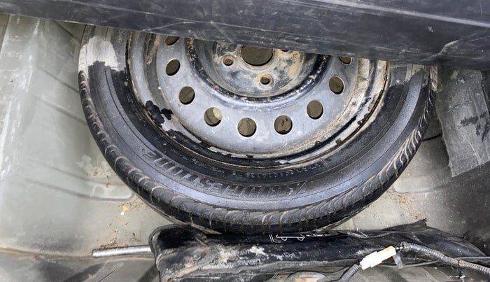 2013 Toyota Etios V, Petrol, Manual, 70,726 km, Spare Tyre