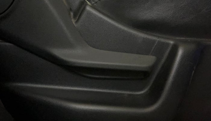 2023 Maruti New Wagon-R LXI CNG 1.0, CNG, Manual, 37,256 km, Driver Side Adjustment Panel