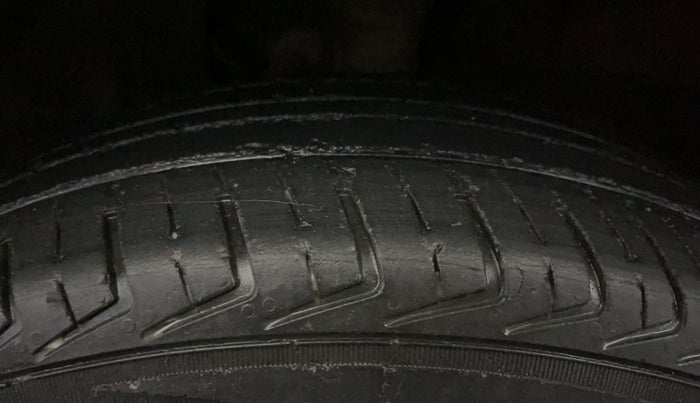 2023 Maruti New Wagon-R LXI CNG 1.0, CNG, Manual, 37,256 km, Left Front Tyre Tread