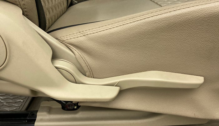 2020 Maruti Dzire VXI, Petrol, Manual, 2,323 km, Driver Side Adjustment Panel