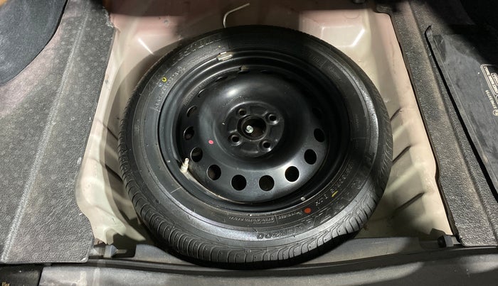 2020 Toyota YARIS VX MT, Petrol, Manual, 53,800 km, Spare Tyre