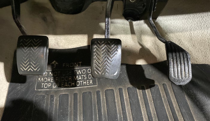 2020 Toyota YARIS VX MT, Petrol, Manual, 53,800 km, Pedals