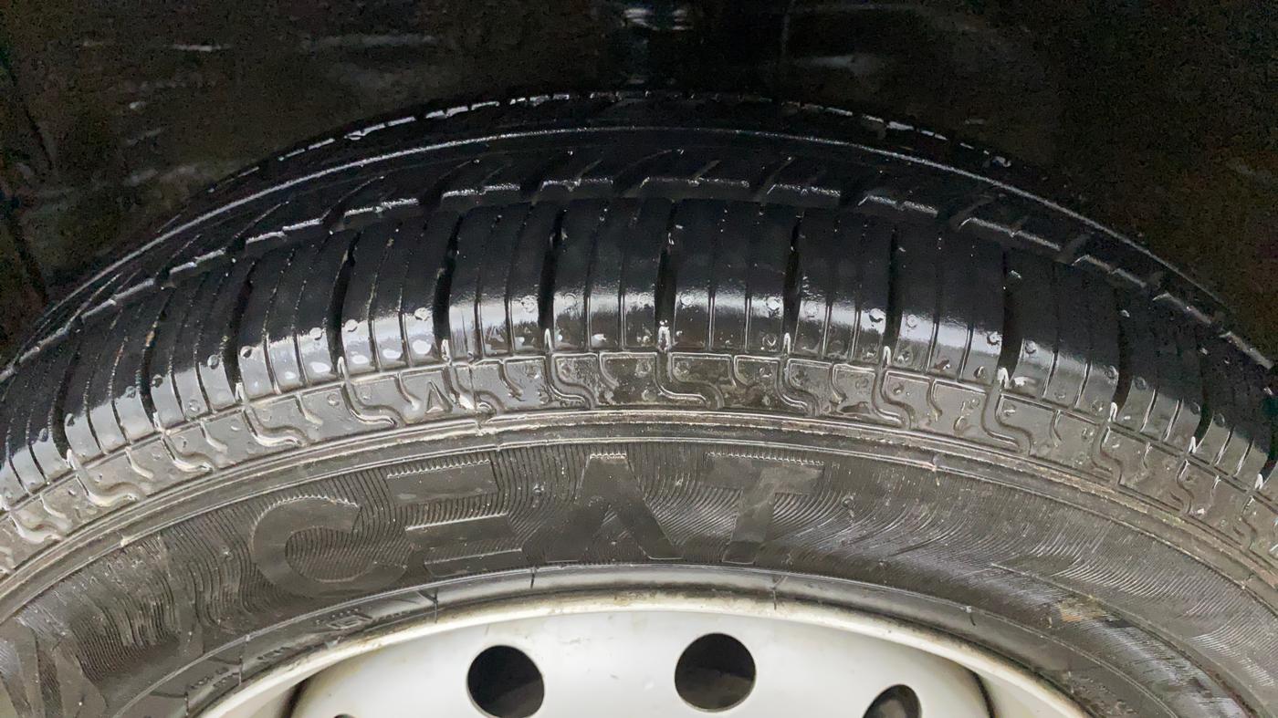 2018 Maruti Wagon R 1.0 LXI CNG, CNG, Manual, 52,746 km, Left Front Tyre Tread