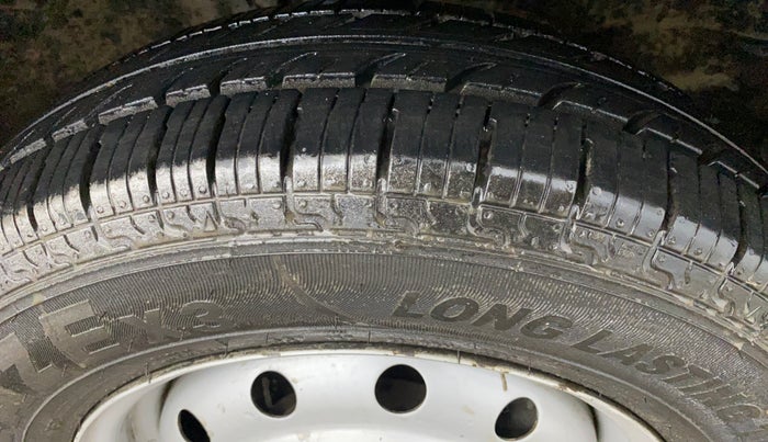 2018 Maruti Wagon R 1.0 LXI CNG, CNG, Manual, 52,746 km, Right Front Tyre Tread