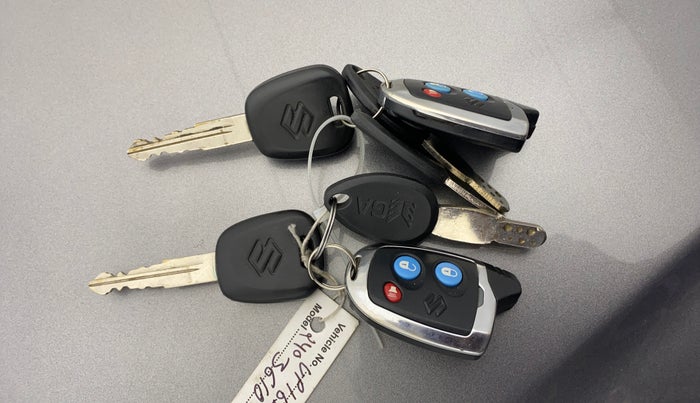 2018 Maruti Wagon R 1.0 LXI CNG, CNG, Manual, 52,746 km, Key Close Up