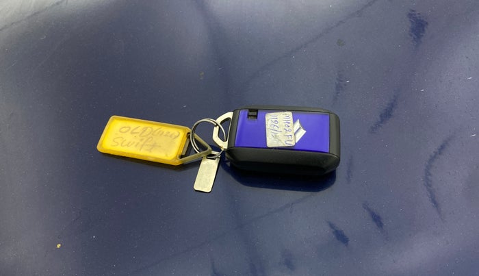 2022 Maruti Swift ZXI PLUS AMT, Petrol, Automatic, 16,825 km, Key Close Up