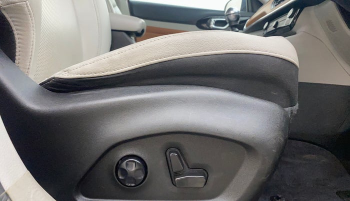 2022 Jeep Compass LIMITED (O) 2.0 DIESEL, Diesel, Manual, 57,552 km, Driver Side Adjustment Panel