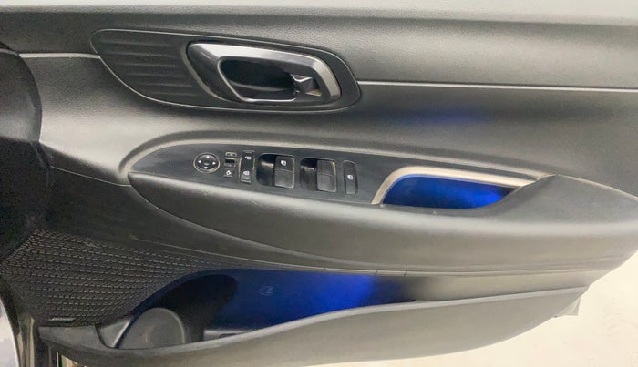 2021 Hyundai NEW I20 ASTA (O) 1.2 MT, Petrol, Manual, 63,001 km, Driver Side Door Panels Control