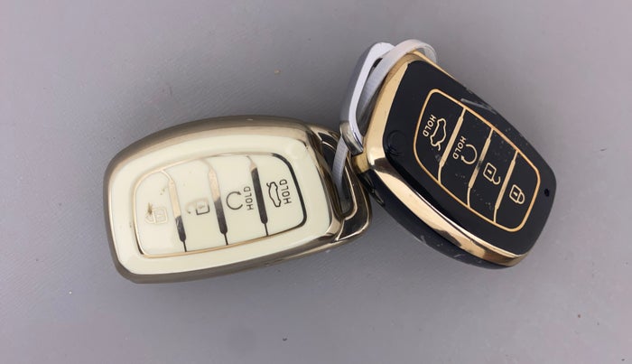 2021 Hyundai NEW I20 ASTA (O) 1.2 MT, Petrol, Manual, 63,001 km, Key Close Up