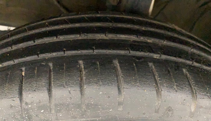 2019 Maruti Baleno ZETA PETROL 1.2, Petrol, Manual, 59,228 km, Left Front Tyre Tread