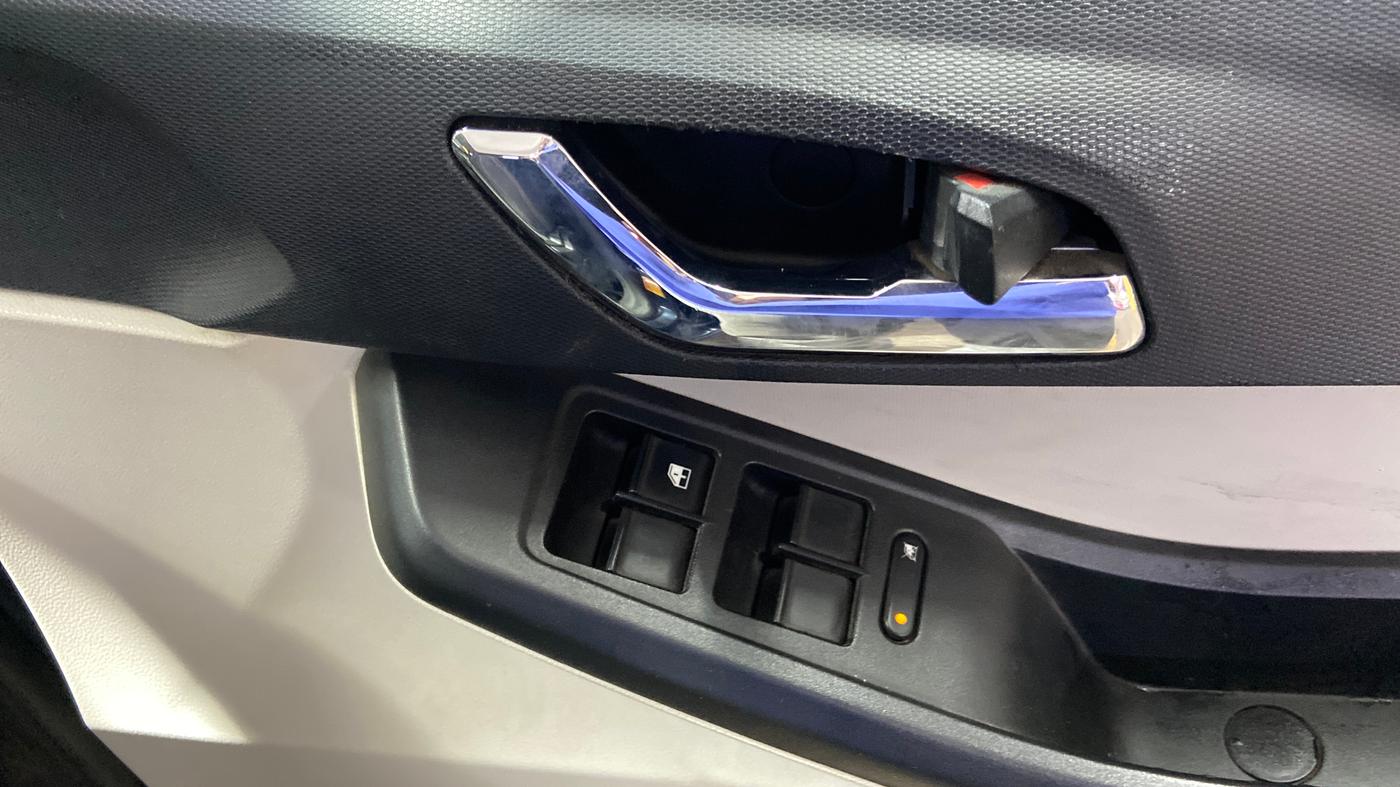 2022 Tata Tiago XZ PLUS CNG, CNG, Manual, 30,672 km, Driver Side Door Panels Control