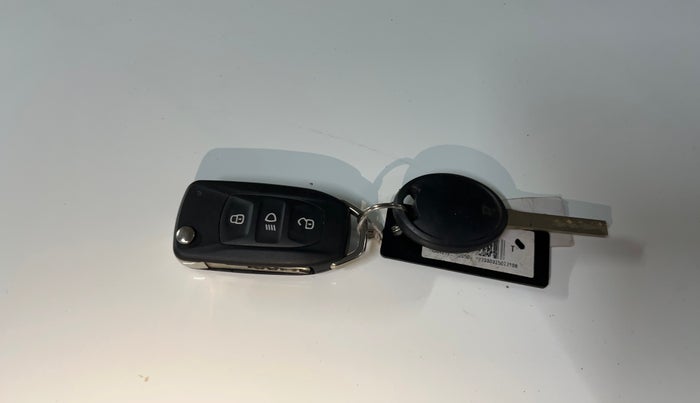 2025 Tata PUNCH Adventure Plus, Petrol, Manual, 17,183 km, Key Close Up