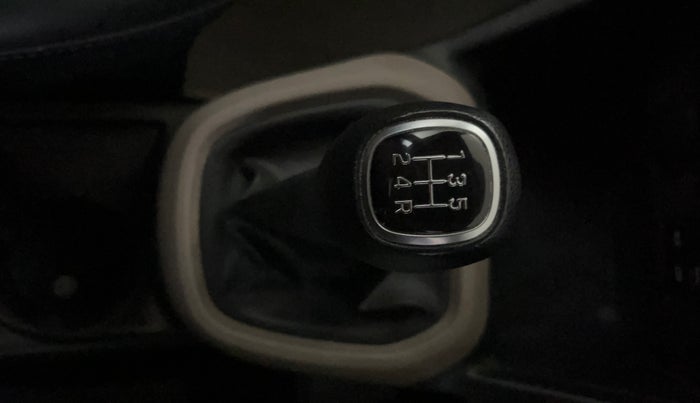 2019 Hyundai Grand i10 SPORTZ 1.2 KAPPA VTVT, Petrol, Manual, 31,104 km, Gear Lever