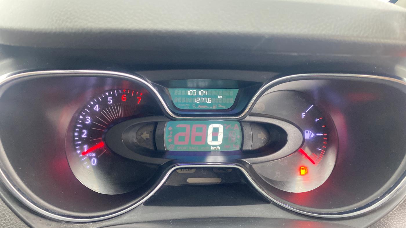 2019 Renault Captur PLATINE PETROL DUAL TONE, Petrol, Manual, 1,03,104 km, Odometer Image