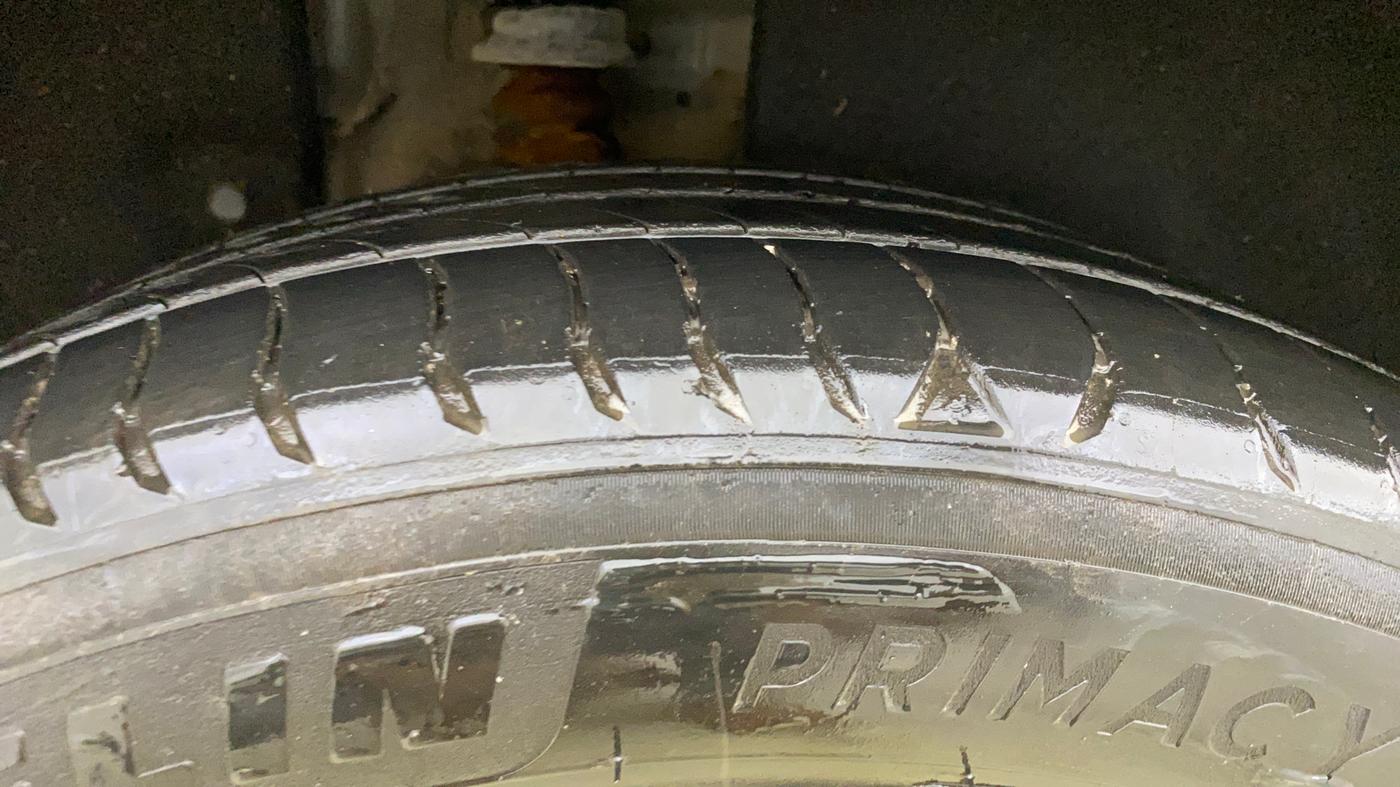 2021 Hyundai ALCAZAR PLATINUM (O) 6STR 2.0 AT, Petrol, Automatic, 79,345 km, Right Rear Tyre Tread