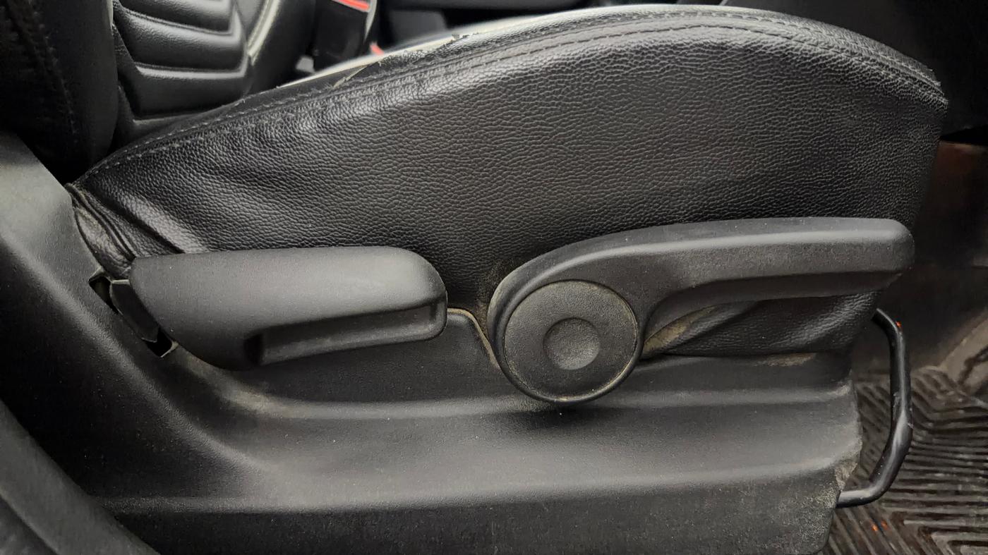 2020 Maruti Vitara Brezza ZXI PLUS DUAL TONE, Petrol, Manual, 93,621 km, Driver Side Adjustment Panel