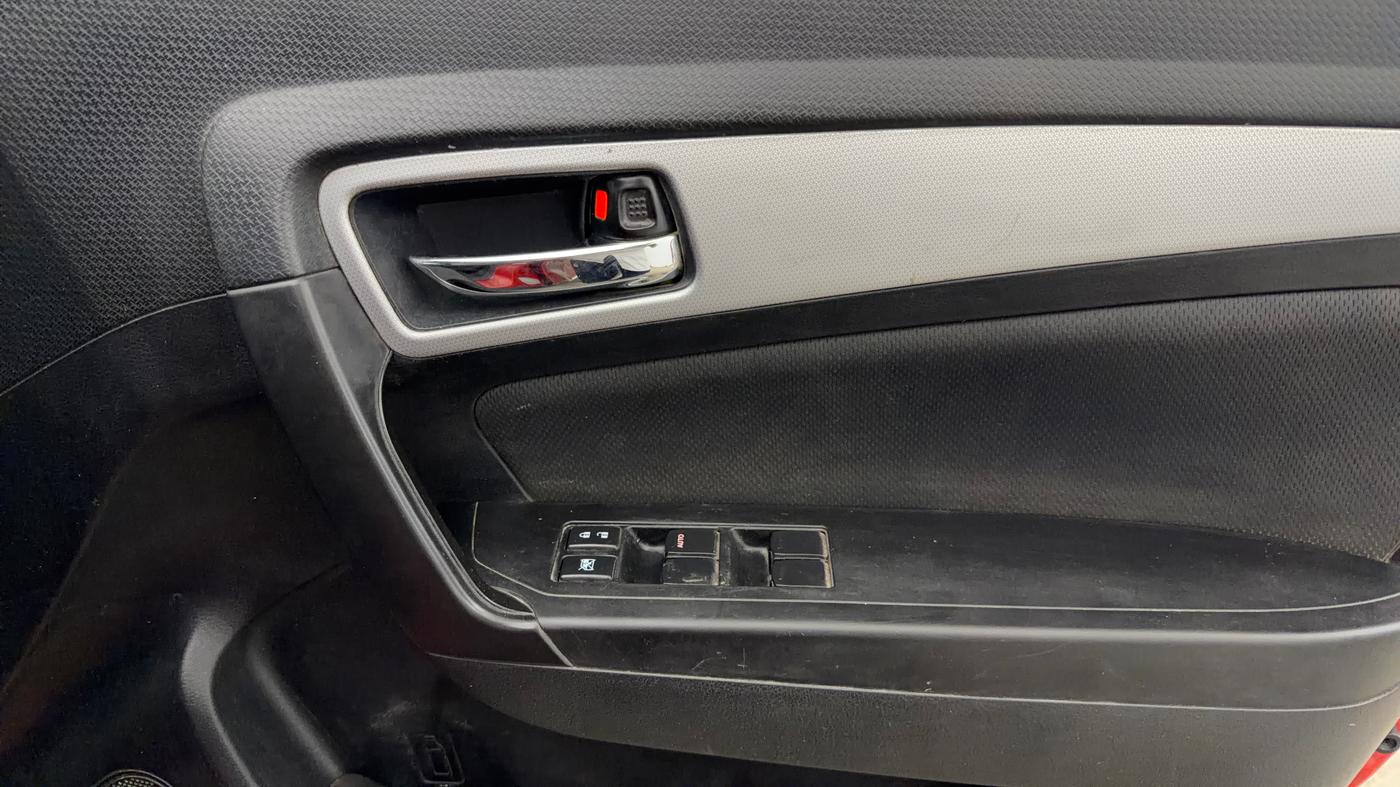 2020 Maruti Vitara Brezza ZXI PLUS DUAL TONE, Petrol, Manual, 93,621 km, Driver Side Door Panels Control