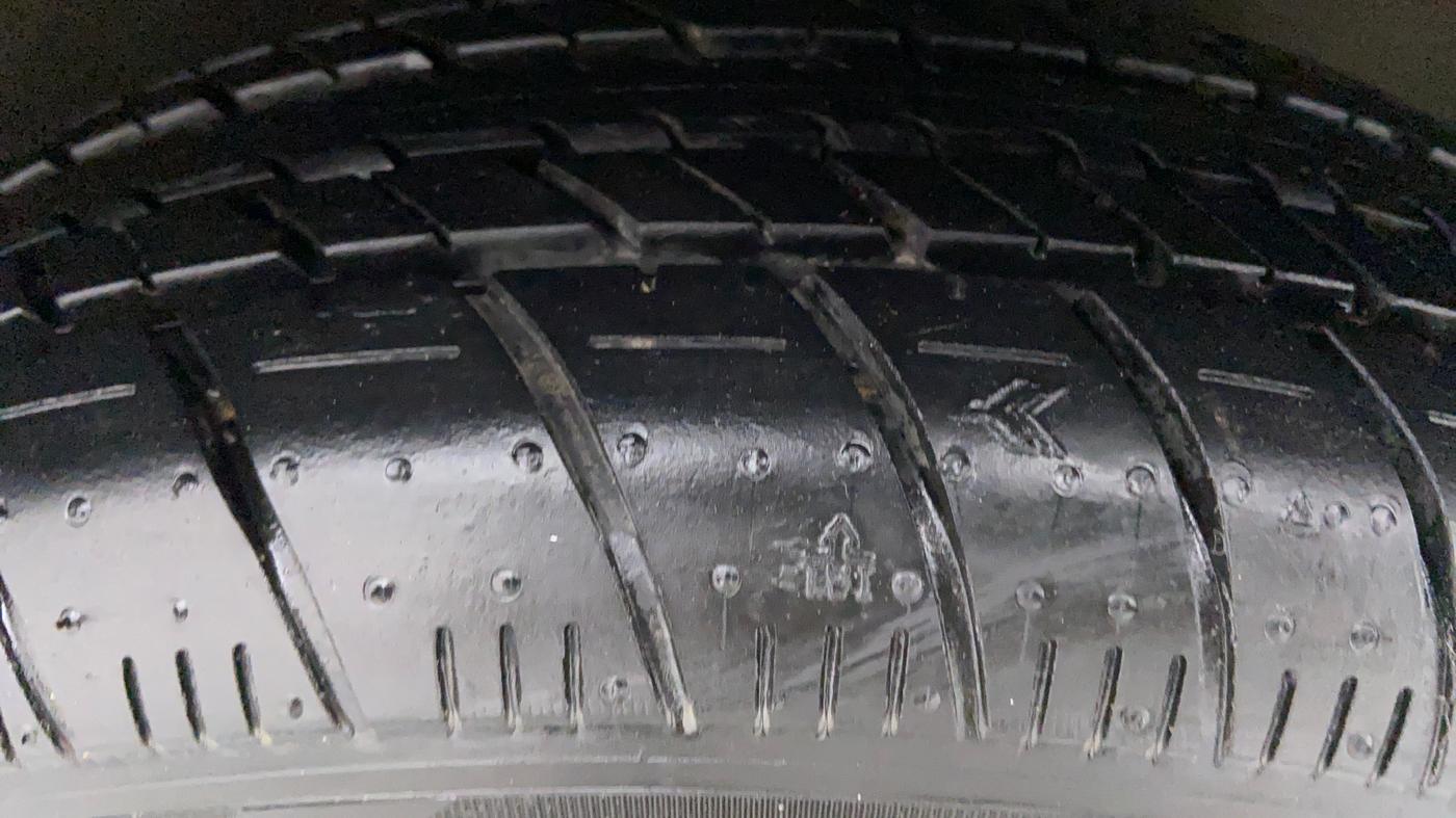 2014 Maruti Celerio VXI AGS, Petrol, Automatic, 47,367 km, Right Front Tyre Tread