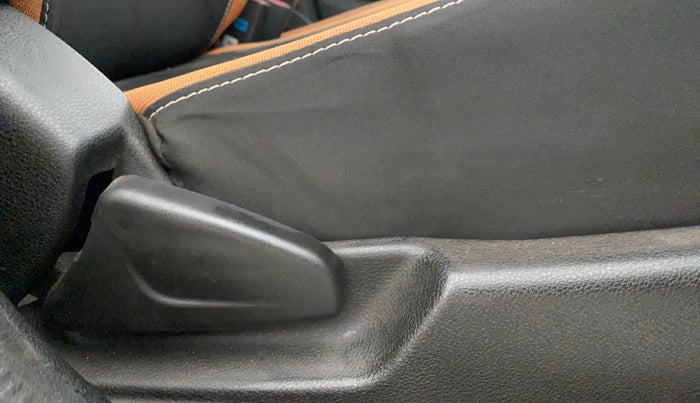 2020 Renault Kwid CLIMBER 1.0 AMT (O), Petrol, Automatic, 11,828 km, Driver Side Adjustment Panel