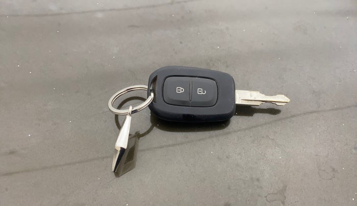 2020 Renault Kwid CLIMBER 1.0 AMT (O), Petrol, Automatic, 11,828 km, Key Close Up