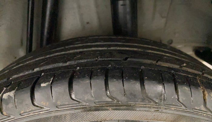2017 Honda Jazz 1.2L I-VTEC V, Petrol, Manual, 90,401 km, Left Rear Tyre Tread
